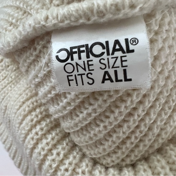 Official cream beanie - Picture 4 of 5
